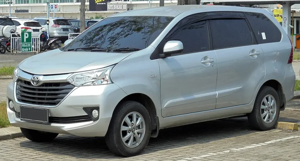 Harga Avanza 2011 Bekas Mulai Rp80 Jutaan, Ini Tips Belinya mobil bekas avanza 2011 - Moladin