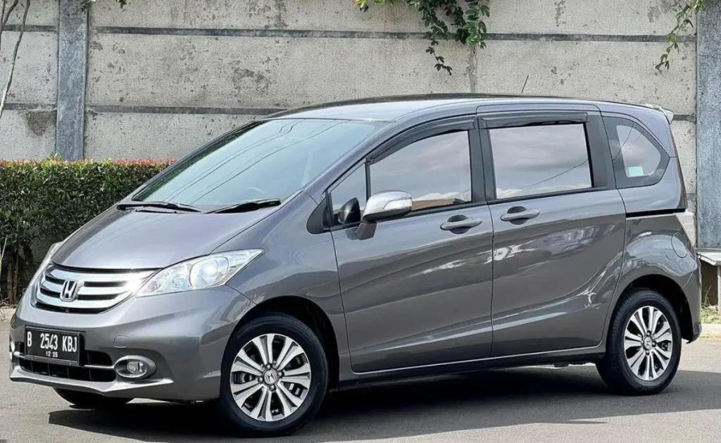 Harga Freed E PSD 2015 Bekas, Masih Layak Dibeli di 2026? mobil bekas freed e psd 2015 - Moladin