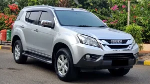 Rekomendasi 7 Mobil Bekas Sekelas Isuzu Panther yang Irit dan Awet