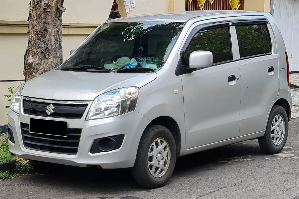 rekomendasi mobil bekas mesin handal - Moladin