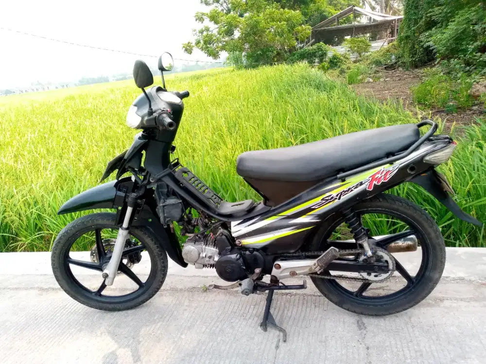 8 Rekomendasi Motor Bekas 3 Jutaan di 2026, Cocok untuk Pemula! Honda Supra Fit 2004 motor bekas 3 jutaan - Moladin