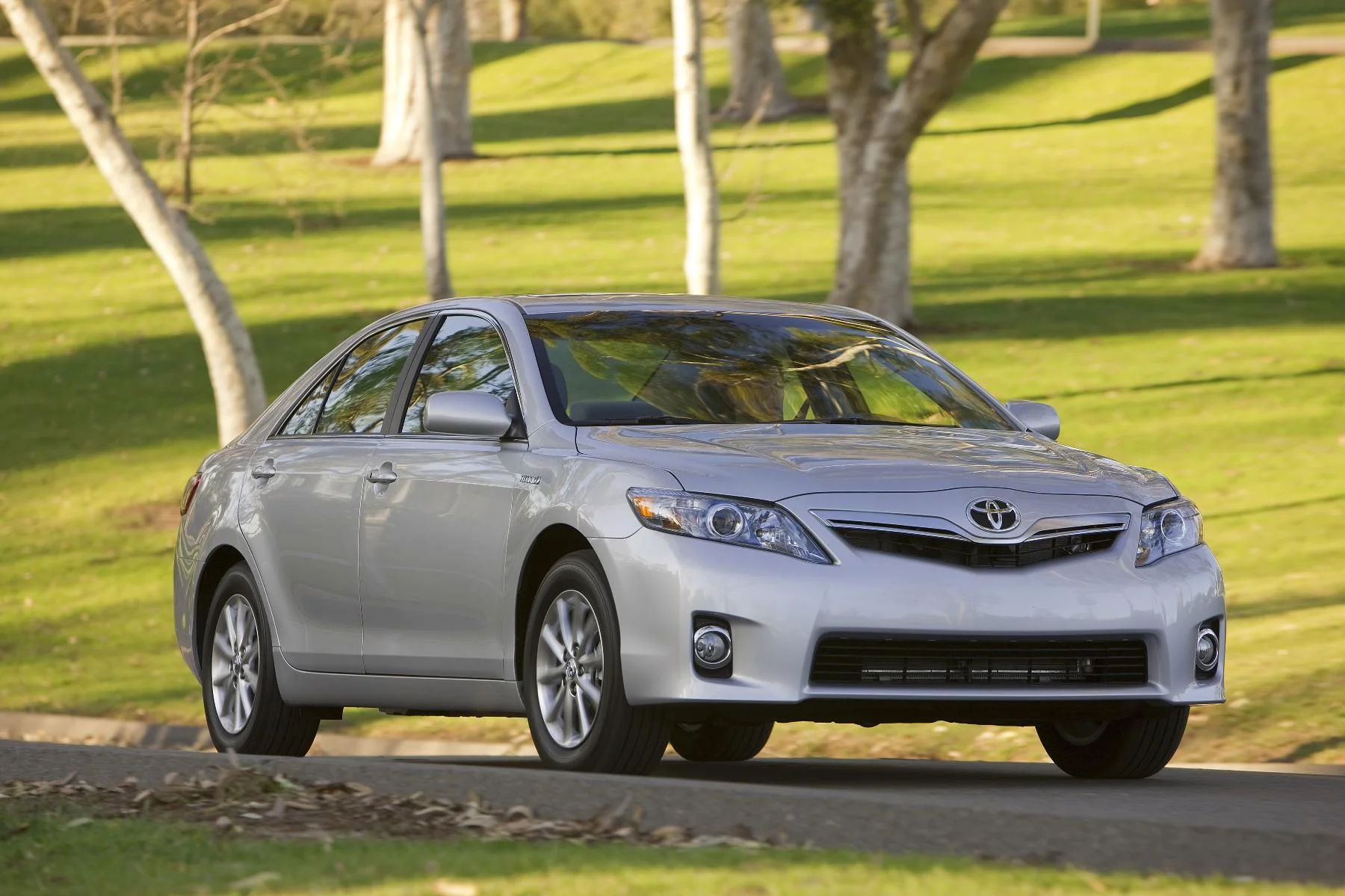 Toyota Camry 2.4 V 2010 Bekas, Sedan Premium yang Kini Harganya Terjangkau Toyota Camry 2.4 V 2010 Bekas, Sedan Premium yang Kini Harganya Terjangkau