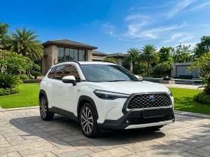 Toyota Corolla Cross Hybrid 2021 Bekas Dijual Segini, SUV Hybrid Irit BBM