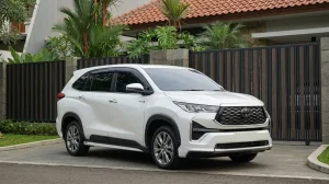 Innova Zenix 2024-2025 Bekas Rp380 Jutaan, Cek Spesifikasi & Tips Beli!