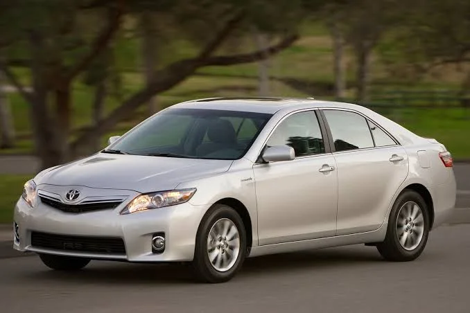 Toyota Camry 2.4 V 2010 Bekas, Sedan Premium yang Kini Harganya Terjangkau kelebihan Toyota Camry 2.4 V 2010 - Moladin