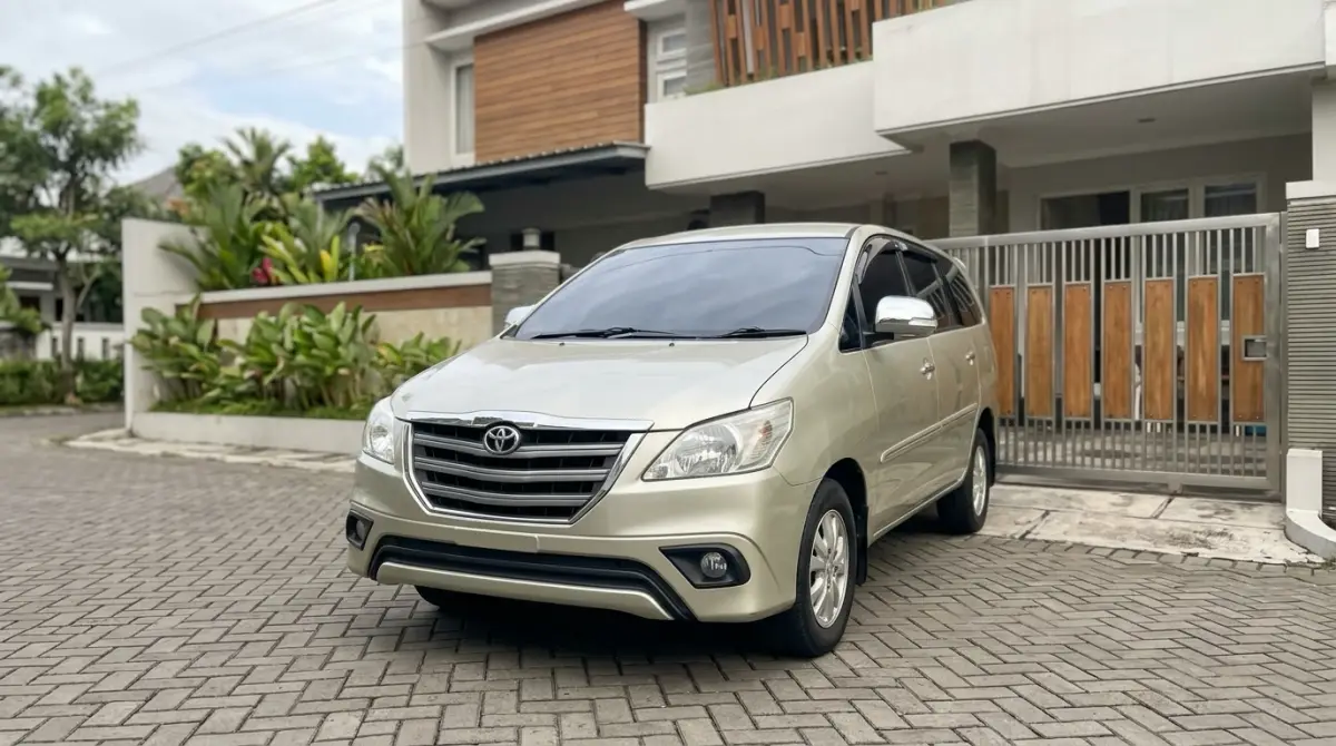 Harga Kijang Innova Barong 2013-2015 Bekas, Mulai Rp130 Jutaan! Harga Kijang Innova Barong 2013-2015 Bekas, Mulai Rp130 Jutaan!