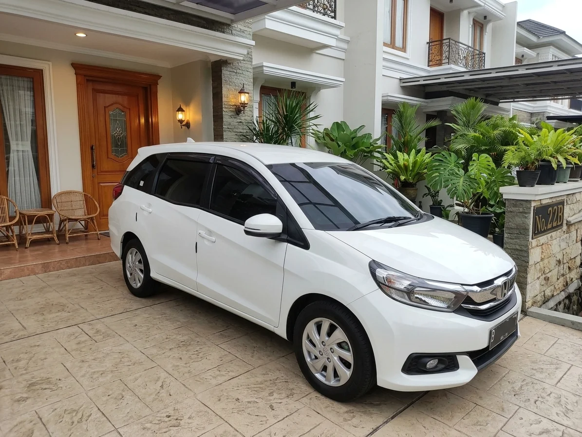 Harga Honda Mobilio E 2017 Bekas: MPV Keluarga Murah, Kabin Lega, Perawatan Gampang Harga Honda Mobilio E 2017 Bekas: MPV Keluarga Murah, Kabin Lega, Perawatan Gampang