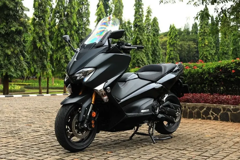 spesifikasi Yamaha TMAX - Moladin
