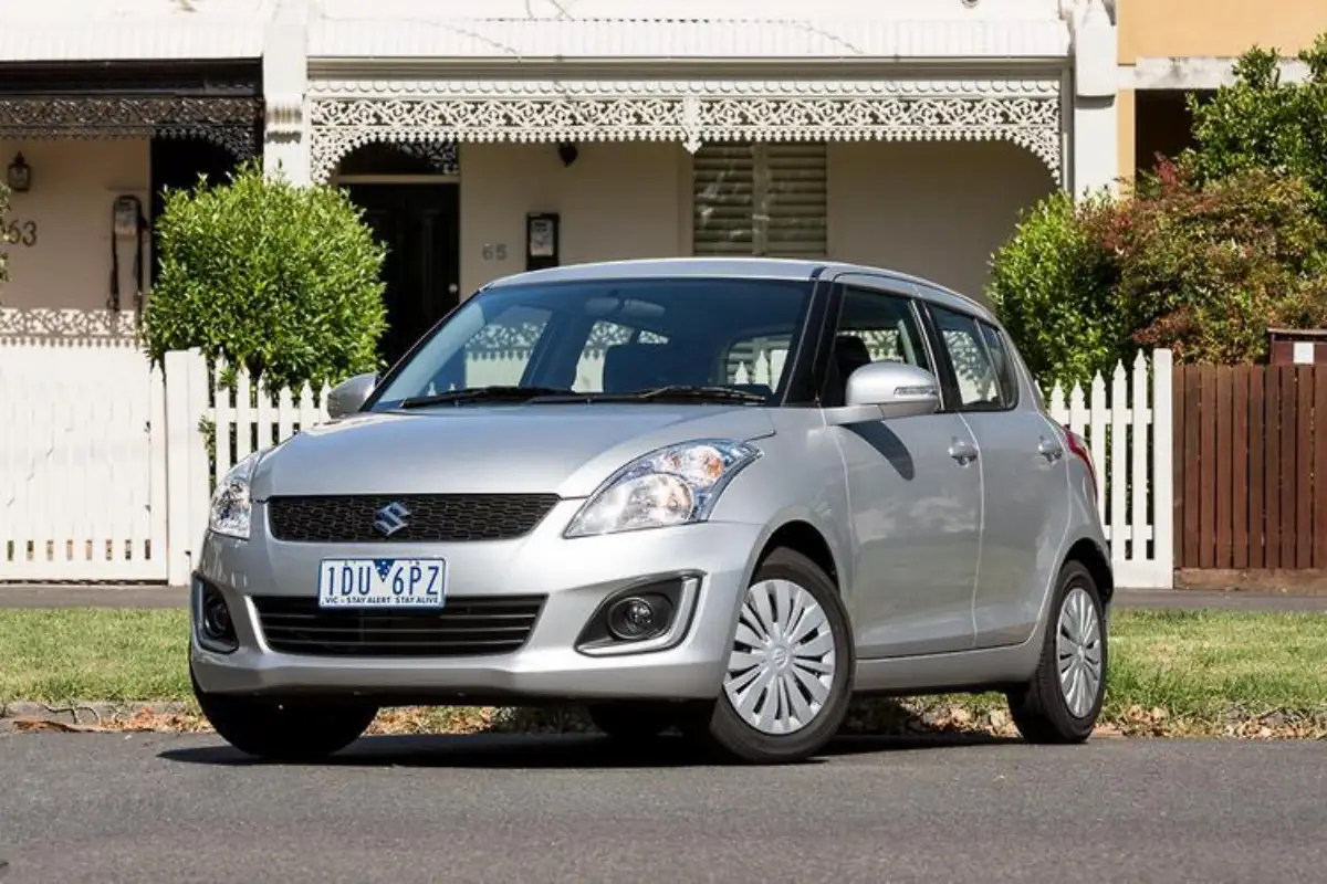 Swift 2015 Bekas: Harga, Spesifikasi, Pajak, dan Konsumsi BBM