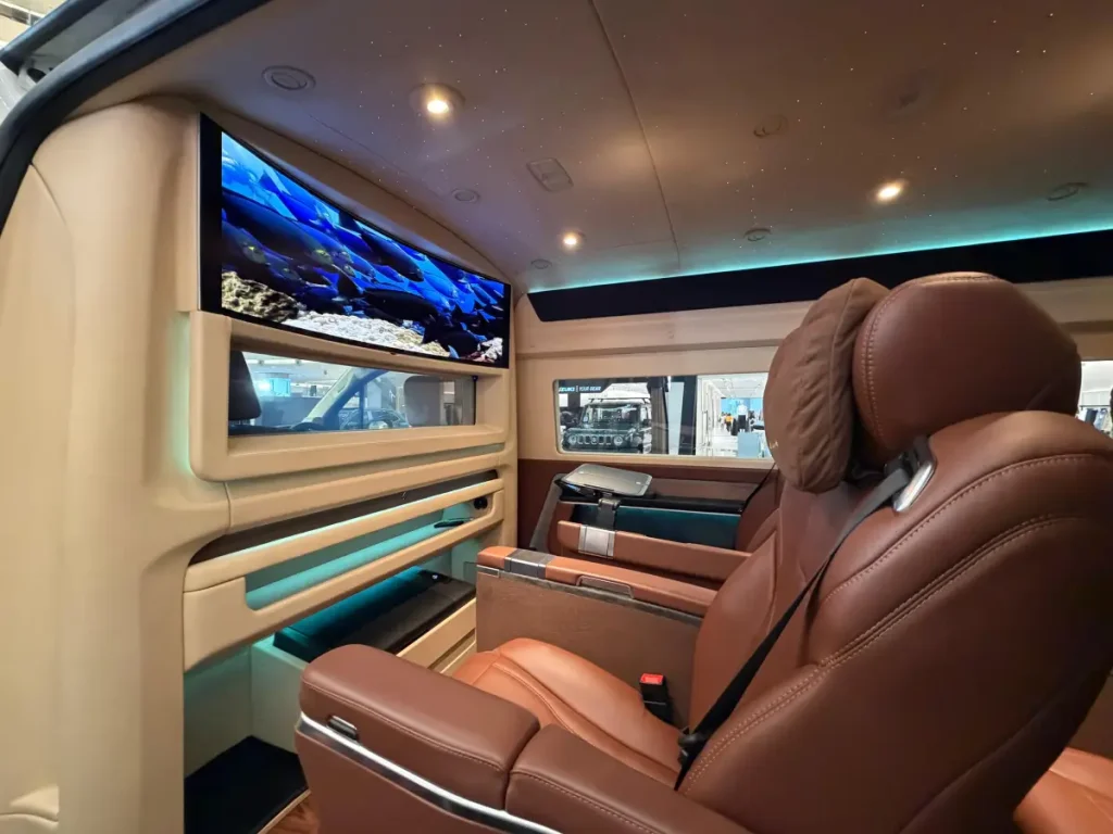 interior toyota hiace premio - Moladin