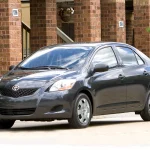 Toyota Yaris 2012 Matic, Hatchback Bekas dengan Mesin 1.5L Bandel - Tuwaga