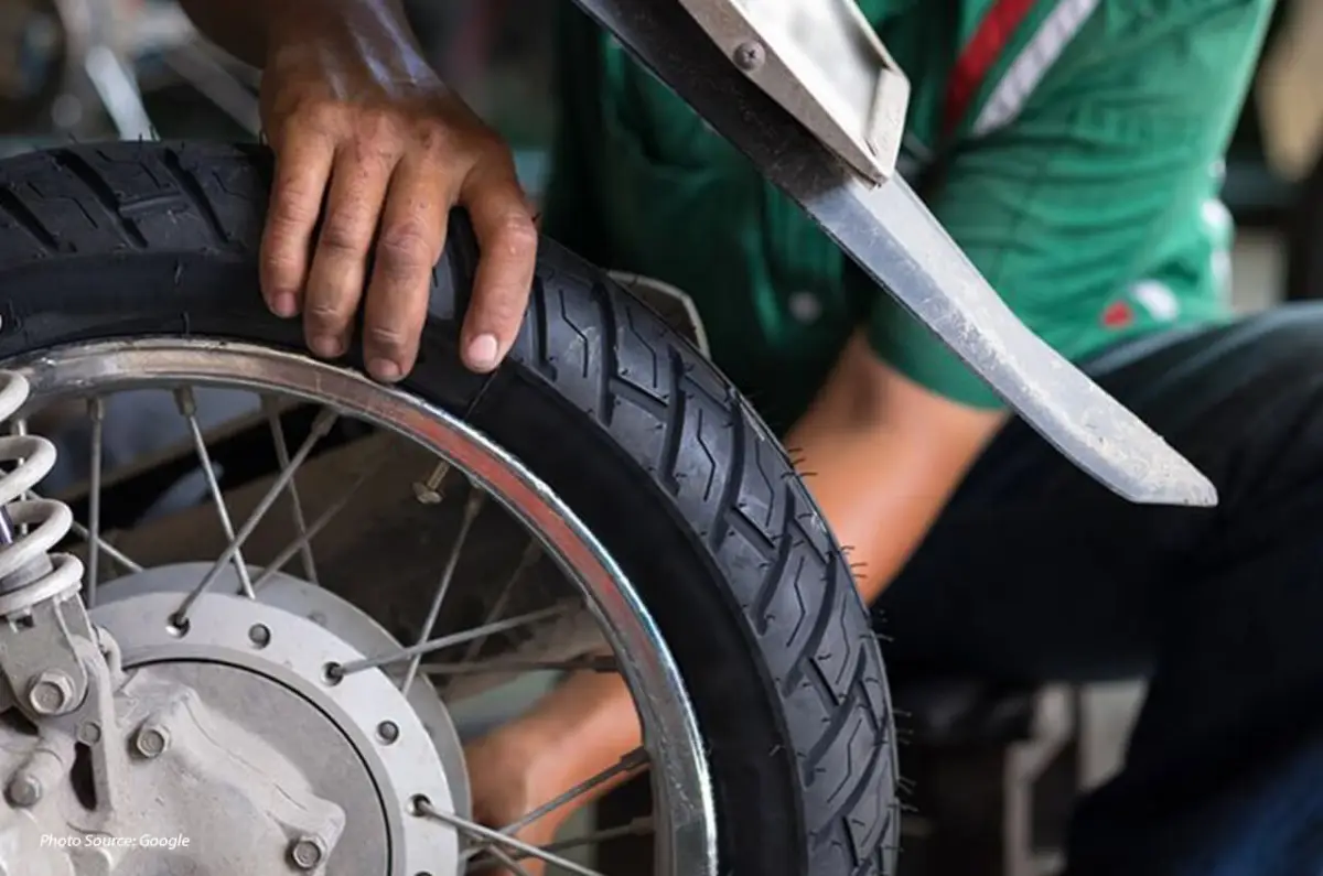 15 Ban Motor Tubeless Terbaik 2026, Awet dan Nyaman untuk Harian 15 Ban Motor Tubeless Terbaik 2026, Awet dan Nyaman untuk Harian