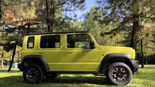 Harga Suzuki Jimny Bekas Oktober 2026, Mulai Rp325 Juta spesifikasi suzuki jimny 5 pintu - Moladin