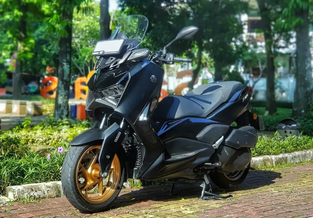 spesifikasi yamaha xmax 250 2020 - Moladin 