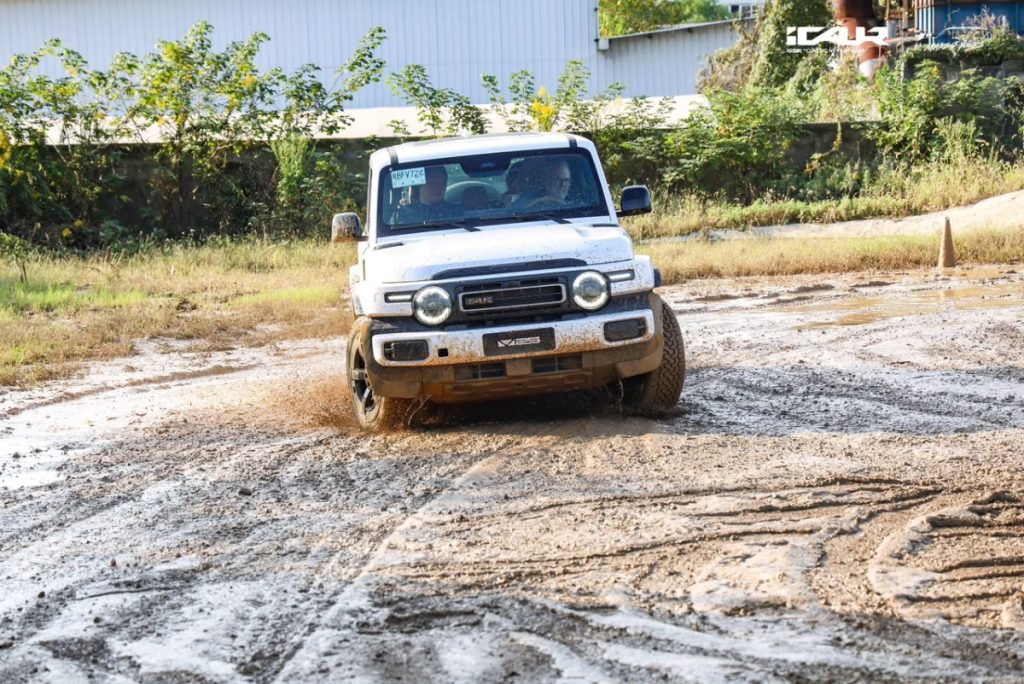 Test Drive iCAR V27: Performa dan Stabilitas Diuji di Berbagai Medan test drive icar v27 baru