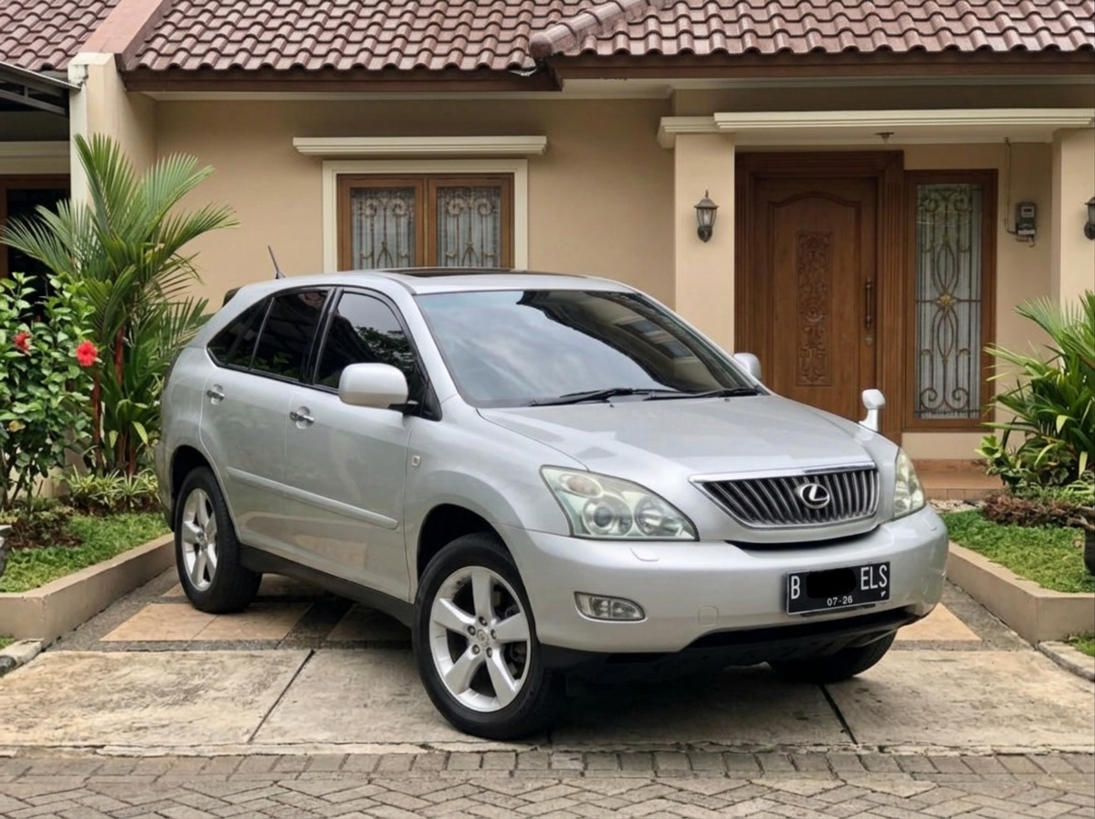 Harga Toyota Harrier Gen 2 Bekas, SUV Premium dengan Harga Lebih Terjangkau